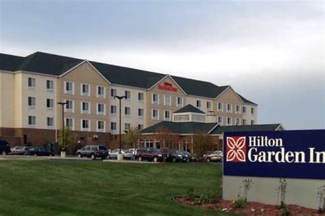 oakdale hotels|hilton hotel oakdale mn.